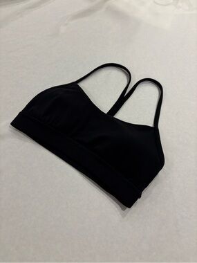 Lululemon Flow Y Nulu Sports Bra Black Size 4